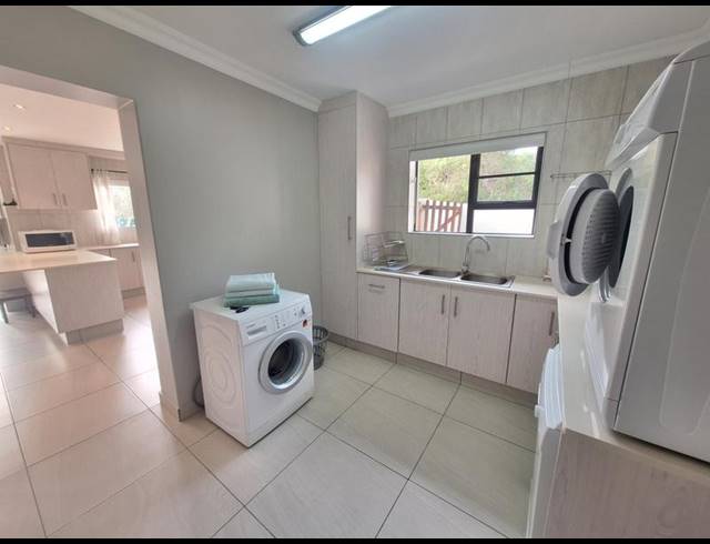 4 BEDROOM HOUSE FOR SALE IN HARTENBOS LANDGOED